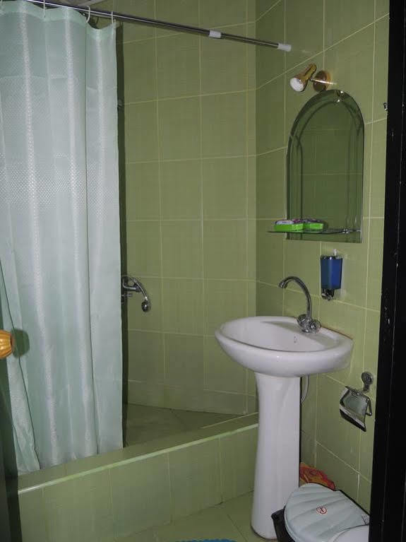 Visit Hotel Tbilisi Eksteriør bilde