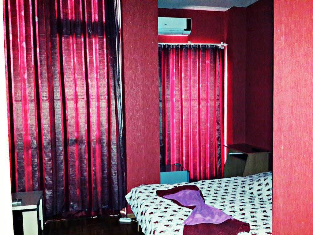 Visit Hotel Tbilisi Eksteriør bilde